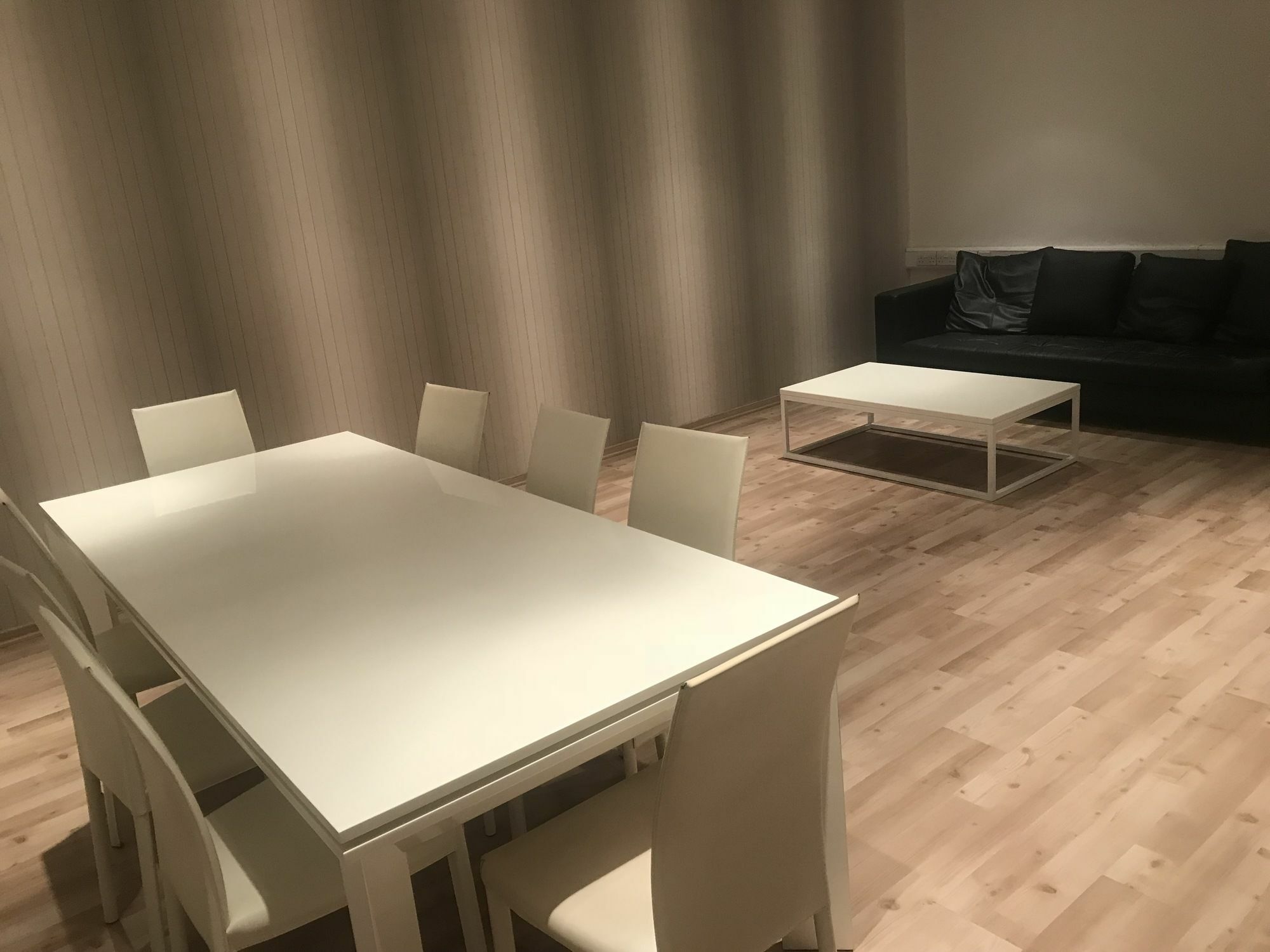 Finikoudes Luxury Apartments Larnaca Extérieur photo