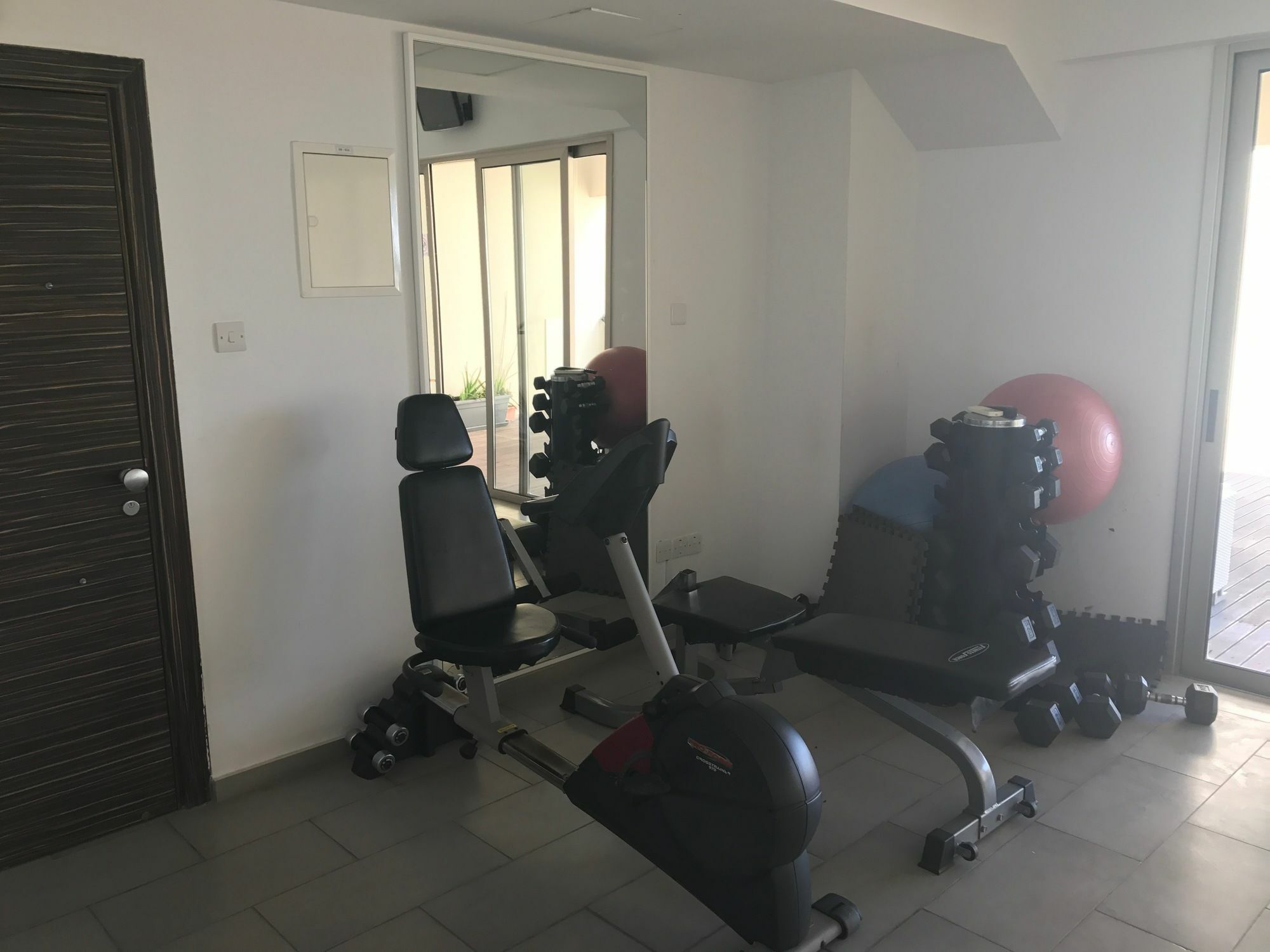 Finikoudes Luxury Apartments Larnaca Extérieur photo