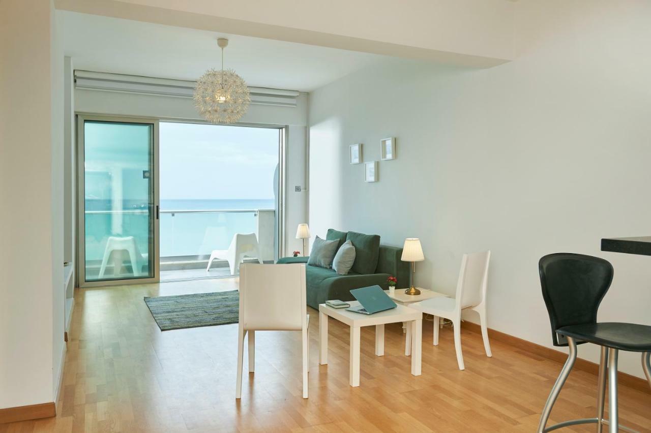Finikoudes Luxury Apartments Larnaca Extérieur photo
