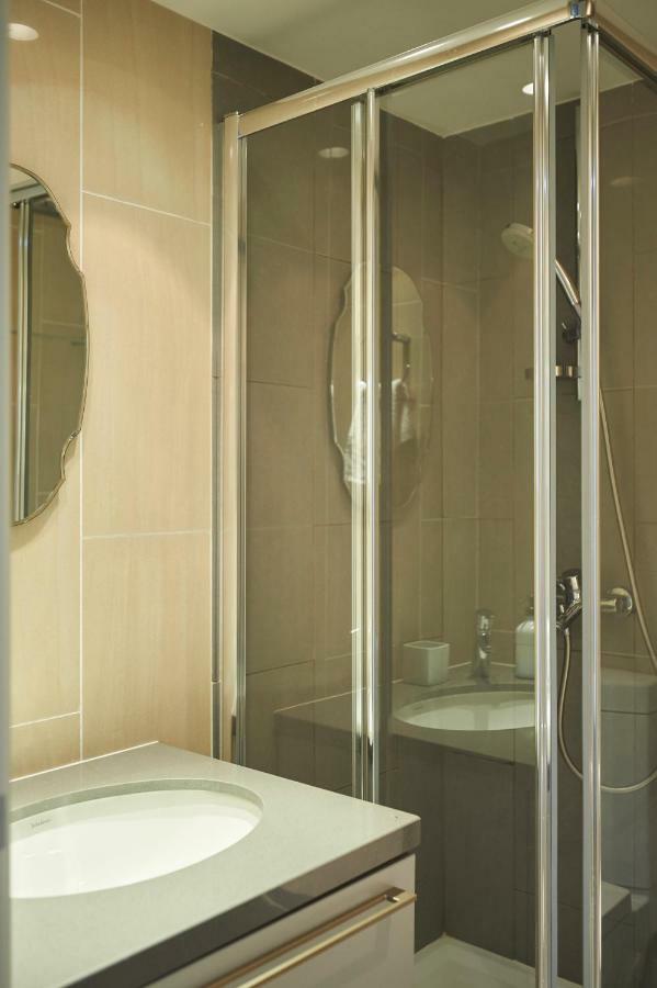 Finikoudes Luxury Apartments Larnaca Extérieur photo